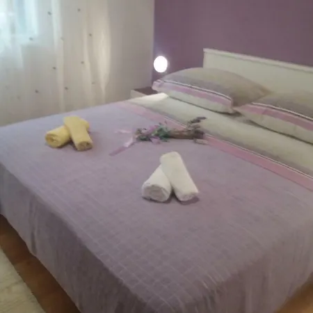 Lavanda Apartment *